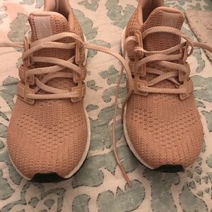 Adidas Ultra Boost 4.0 sneakers 7.5 BN without box